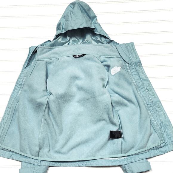 The North Face Girls Mt. View Hooded Triclimate 3-in-1 Jacket - Picture 5 of 14